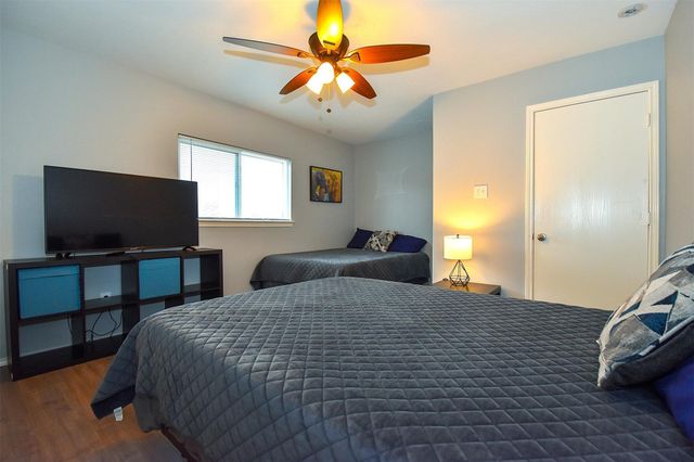 11007 Shumard Oak Court, Houston, TX 77065