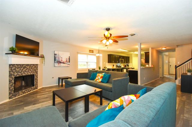 11007 Shumard Oak Court, Houston, TX 77065