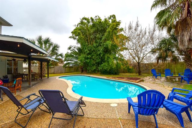 11007 Shumard Oak Court, Houston, TX 77065