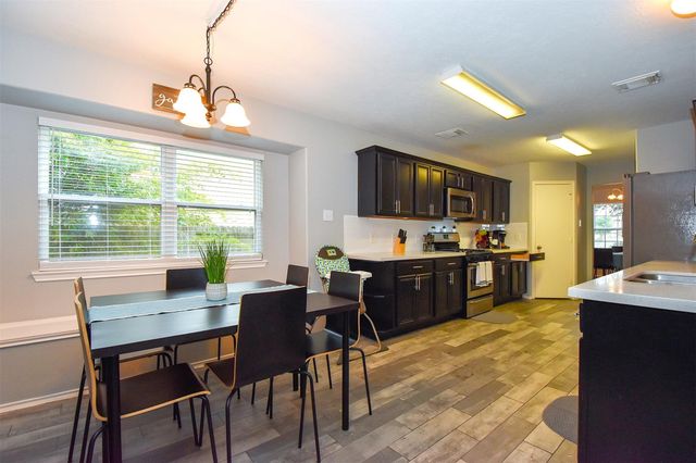 11007 Shumard Oak Court, Houston, TX 77065