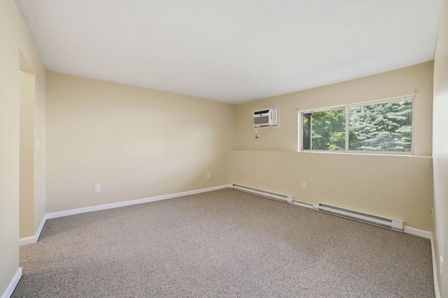 11 Gibbs St B17, Worcester, MA 01607