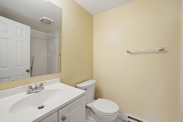11 Gibbs St B17, Worcester, MA 01607
