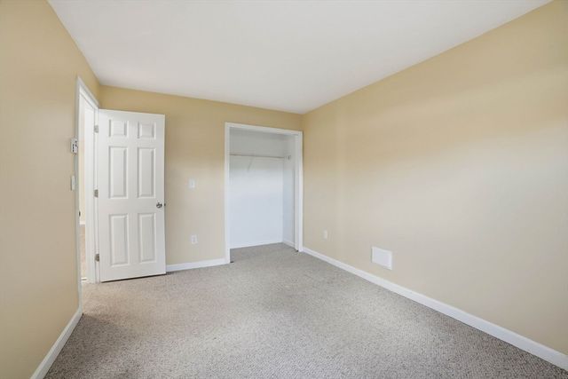 11 Gibbs St B17, Worcester, MA 01607
