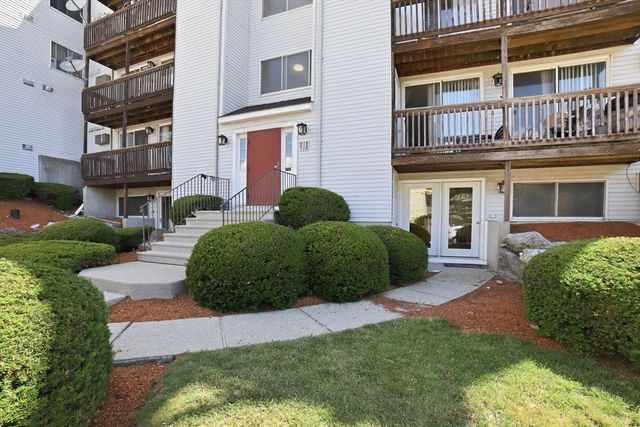 11 Gibbs St B17, Worcester, MA 01607