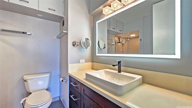 410 Magellan Avenue 908, Honolulu, HI 96813