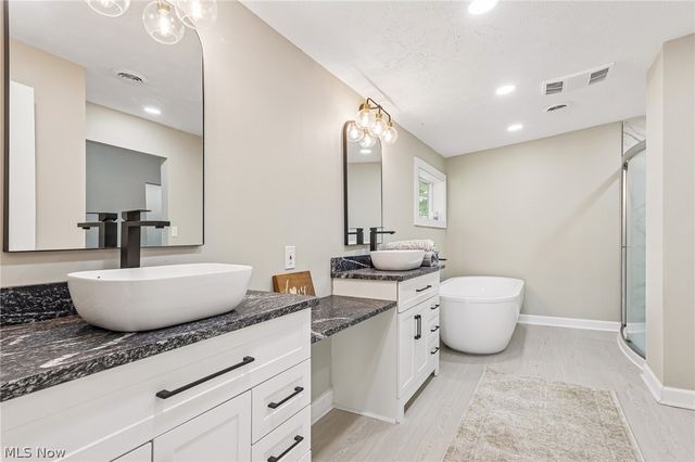 3312 Bancroft Road, Fairlawn, OH 44333