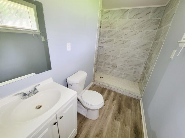 1102 Avenue C, Sweeny, TX 77480