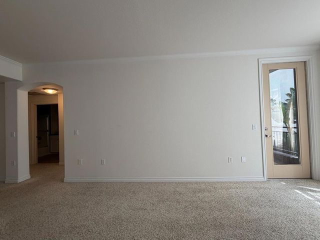9263 Regents Road B301, La Jolla, CA 92037