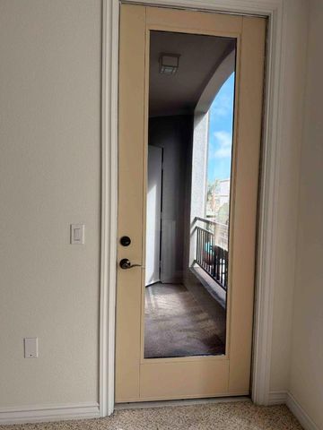 9263 Regents Road B301, La Jolla, CA 92037