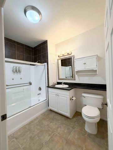 9263 Regents Road B301, La Jolla, CA 92037