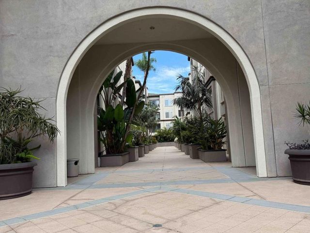 9263 Regents Road B301, La Jolla, CA 92037
