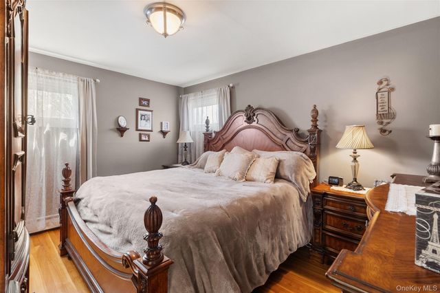 234 E 3rd Street, Deer Park, NY 11729