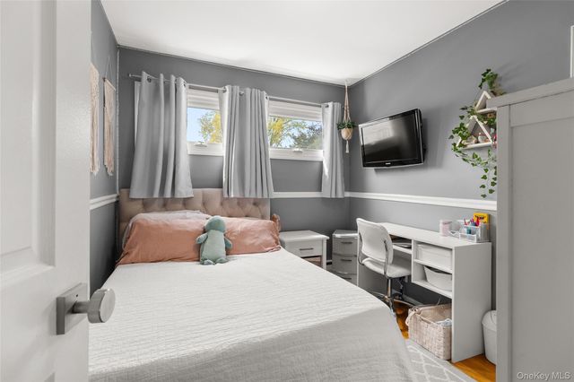 234 E 3rd Street, Deer Park, NY 11729