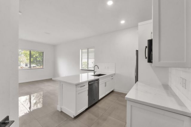 10675 Coral Street, Parkland, FL 33076