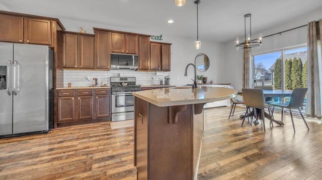 1776 Galena DRIVE, Port Washington, WI 53074