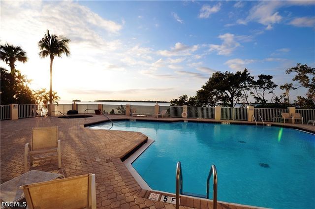 17170 Harbour Point DR 234, Fort Myers, FL 33908