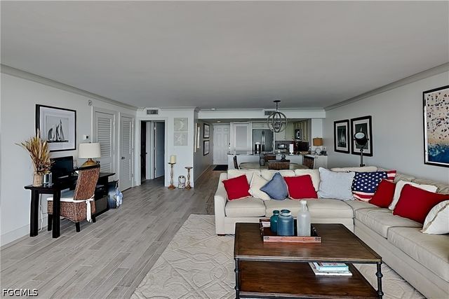 17170 Harbour Point DR 234, Fort Myers, FL 33908