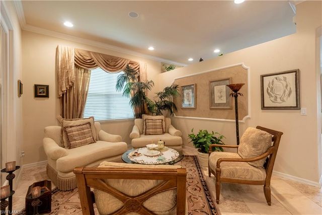 5725 Lago Villaggio WAY, Naples, FL 34104