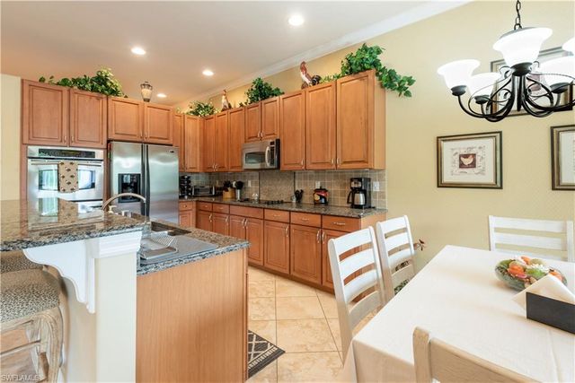 5725 Lago Villaggio WAY, Naples, FL 34104