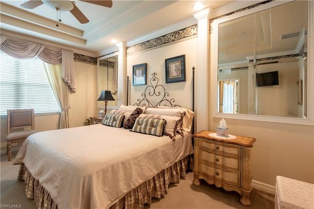 5725 Lago Villaggio WAY, Naples, FL 34104