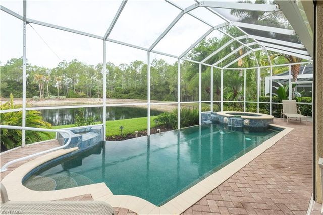 5725 Lago Villaggio WAY, Naples, FL 34104