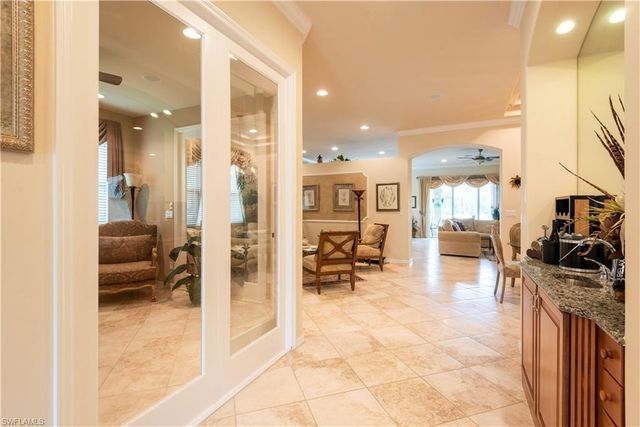 5725 Lago Villaggio WAY, Naples, FL 34104