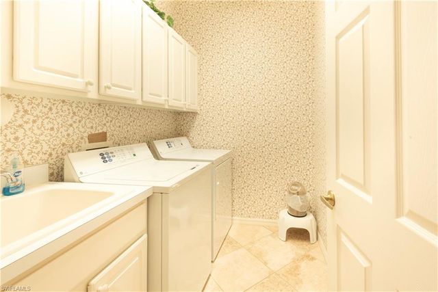 5725 Lago Villaggio WAY, Naples, FL 34104