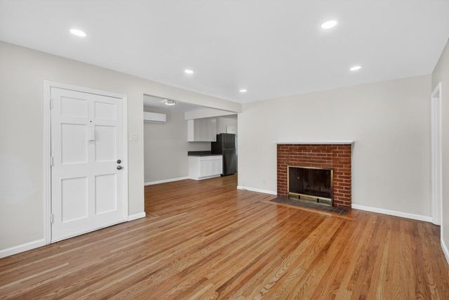 3221 Lerwick Rd, Sacramento, CA 95821