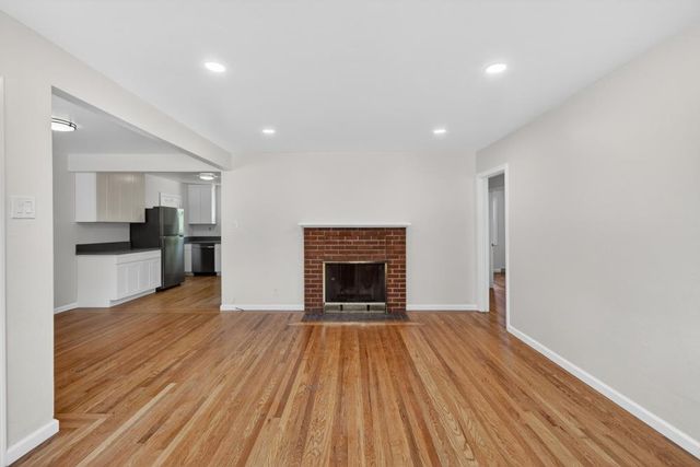 3221 Lerwick Rd, Sacramento, CA 95821
