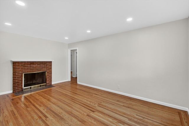 3221 Lerwick Rd, Sacramento, CA 95821