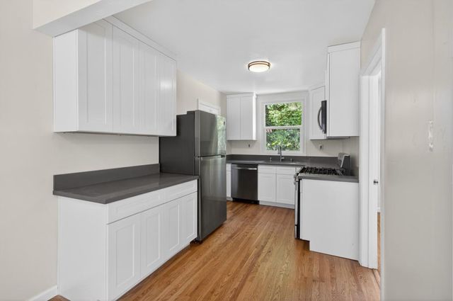 3221 Lerwick Rd, Sacramento, CA 95821