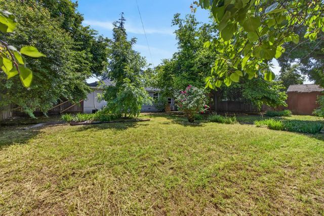 3221 Lerwick Rd, Sacramento, CA 95821