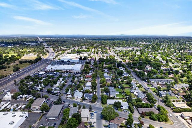 3221 Lerwick Rd, Sacramento, CA 95821