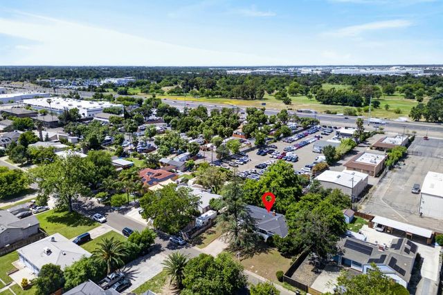 3221 Lerwick Rd, Sacramento, CA 95821