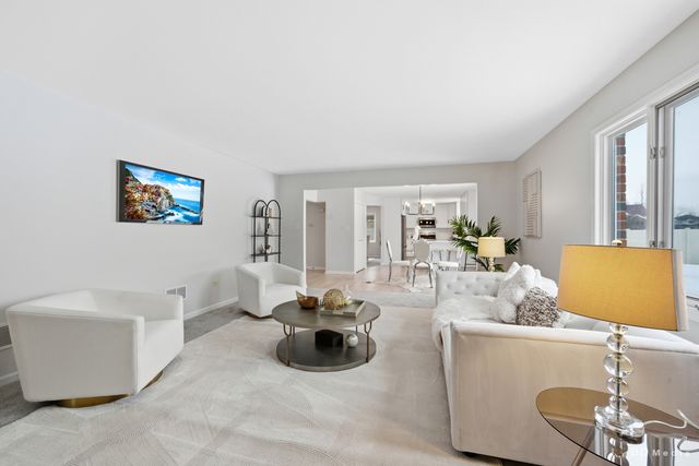 8548 Monaghan Drive, Tinley Park, IL 60487