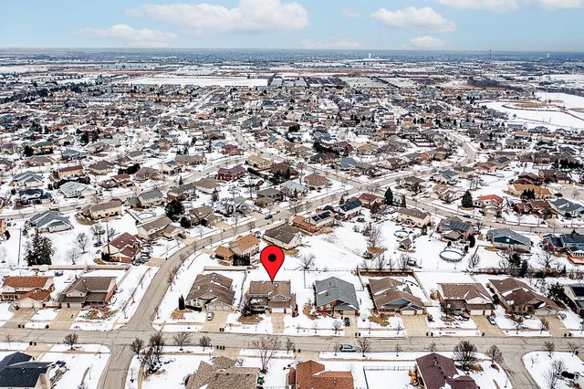 8548 Monaghan Drive, Tinley Park, IL 60487