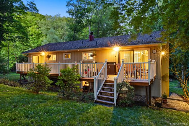 370 Furnace Dock Road, Cortlandt Manor, NY 10567