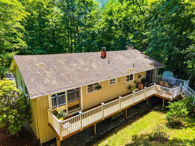 370 Furnace Dock Road, Cortlandt Manor, NY 10567