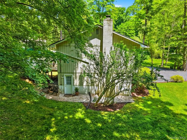 370 Furnace Dock Road, Cortlandt Manor, NY 10567