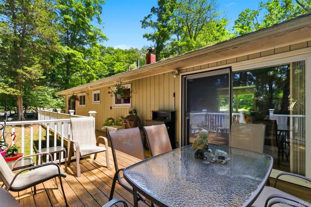 370 Furnace Dock Road, Cortlandt Manor, NY 10567