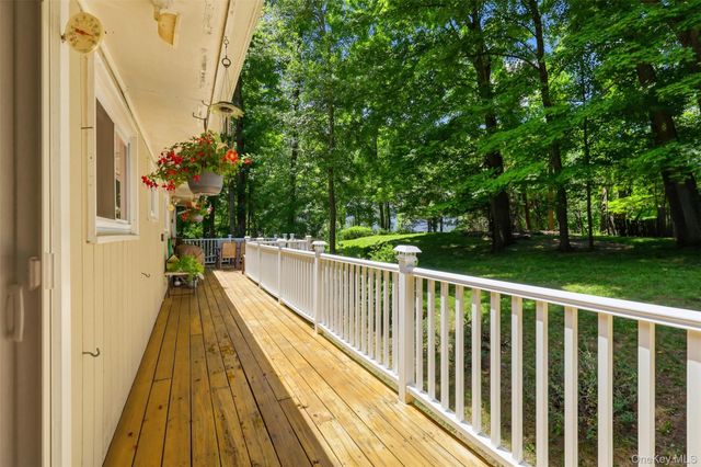 370 Furnace Dock Road, Cortlandt Manor, NY 10567