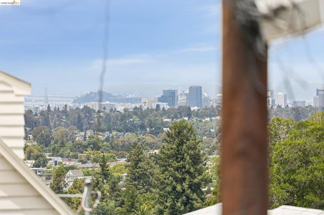 4446 Davenport Ave, Oakland, CA 94619