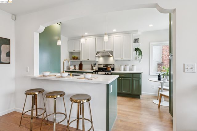 4446 Davenport Ave, Oakland, CA 94619