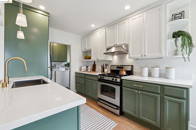 4446 Davenport Ave, Oakland, CA 94619