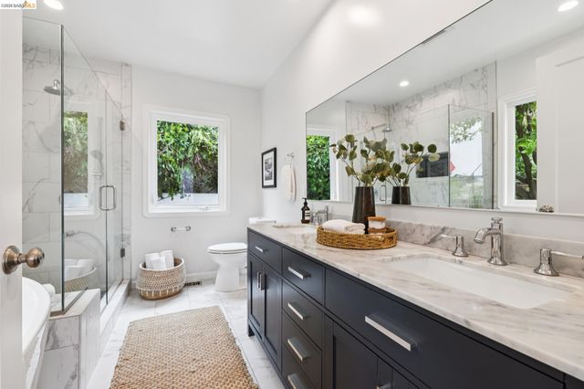 4446 Davenport Ave, Oakland, CA 94619