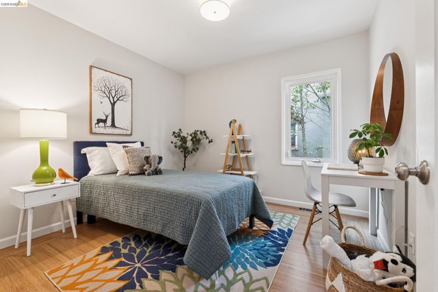 4446 Davenport Ave, Oakland, CA 94619
