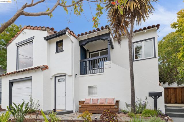 4446 Davenport Ave, Oakland, CA 94619