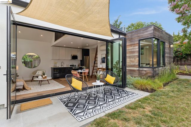 4446 Davenport Ave, Oakland, CA 94619