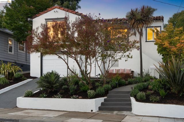 4446 Davenport Ave, Oakland, CA 94619