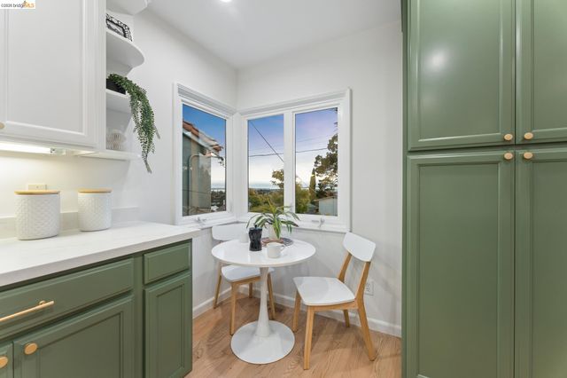 4446 Davenport Ave, Oakland, CA 94619